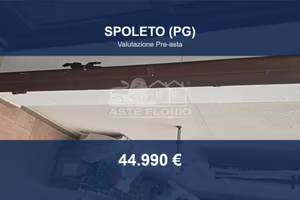 Immobile in asta di 72 m² con box auto a Soleto
