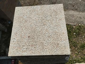 Piastrelle rettangolari in graniglietto