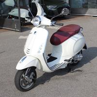 Piaggio Vespa 50 Primavera 4T POCHISSIMI KM!!