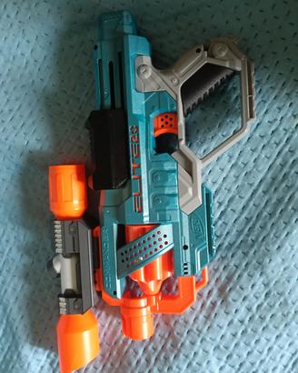 Nerf Commander con mirino 