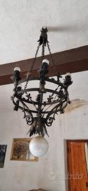 antico lampadario da soffitto