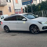 Peugeot 308 1,6 bluehd 120CV EAT6 S&S