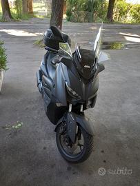 X MAX 300