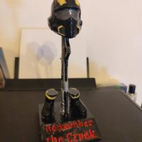 statuetta commemorativa helldivers 2 