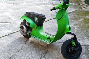 Vespa 50L solo pista o per ricambi