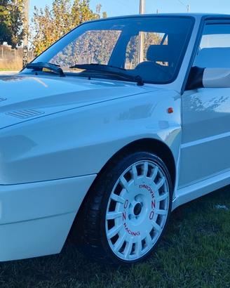 Lancia Delta 2.0 TURBO 16V HF integrale EVOLUZIONE