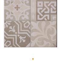 Mattonelle piastrelle nuove in scatola