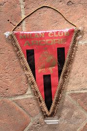 gagliardetto Milan arcore