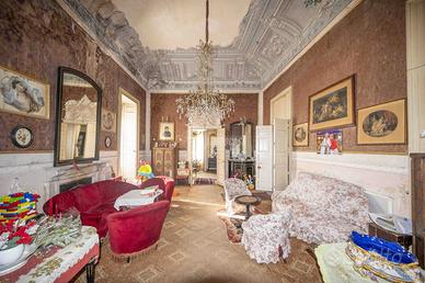 VILLA STORICA A PISTUNINA