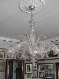 2 LAMPADARI VETRO+ 2 IN CERAMICA DIPINTA.