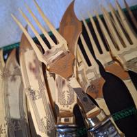 Servizio posate in bagno d'oro 