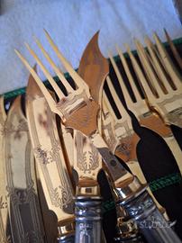 Servizio posate in bagno d'oro 