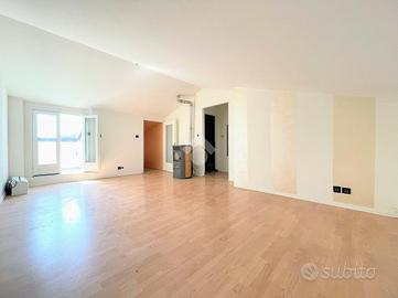 2 LOCALI A LA LOGGIA