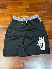 pantaloncini nike in perfette condizioni