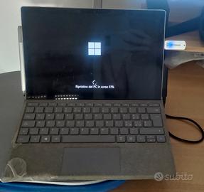Microsoft Surface Pro + accessori 