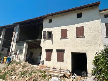 Casa rustico da ristrutturare
