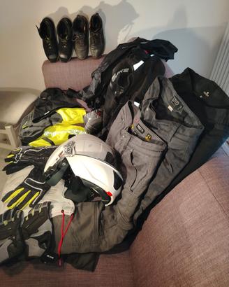 Vestiario da viaggio moto. 