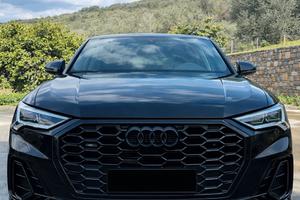 Audi q3 sportback s line total black 40d 200 cv
