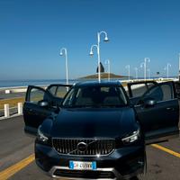 Volvo Xc 40 Ibrida e ricaricabile (19.000 km)