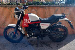 Royal Enfield SCRAM 411 - White Flame 2023