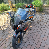 Moto Aprilia rsv 1000 rr