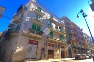 3 LOCALI A MOLFETTA