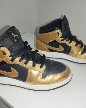 scarpa air jordan 1  oro /nero  come nuove 