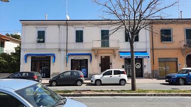 Cinque vani in piccola palazzina Rif. 64