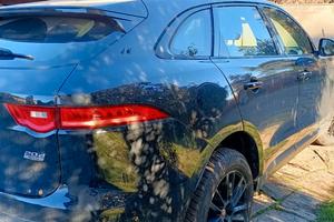 JAGUARD F-PACE pure