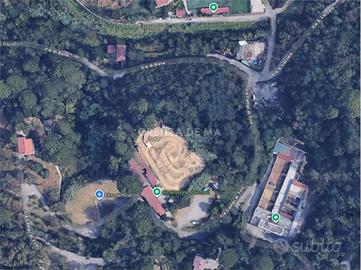 Terreno di 1100 m² a Rapallo