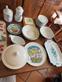 Servizio piatti e ceramiche vintage assortite