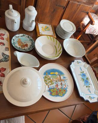 Servizio piatti e ceramiche vintage assortite