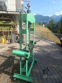 Pressa da officina