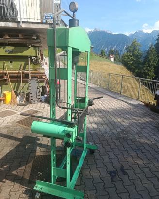 Pressa da officina