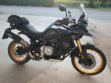 Voge DS 900 X