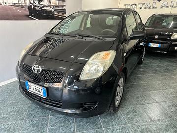 Toyota Yaris 1.0 5 porte Sol