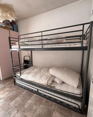 Armadio e letto