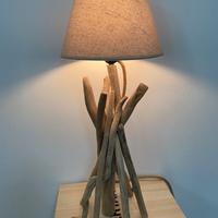 Lampada da tavolo legni mare