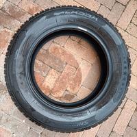 4 Pneumatici invernali 185 65 R15 Nuovi
