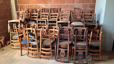 Sedie in legno e tessuto