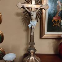 Antico crocifisso in legno epoca 700 800