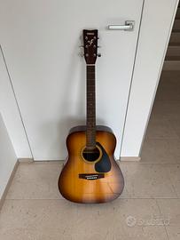 Chitarra Yamaha F310 TBS