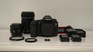 Fotocamera Canon 60D + 18-135mm e 50mm