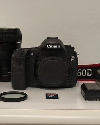 Fotocamera Canon 60D + 18-135mm e 50mm