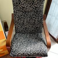 Sedia a dondolo IKEA Modello POÄNG