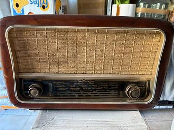 Radio d’epoca Vega