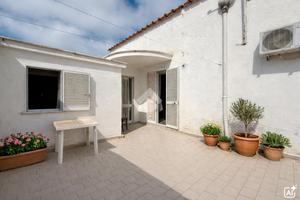 2 LOCALI A BARANO D'ISCHIA