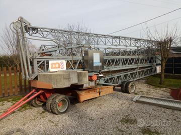 Gru edile usata Benedini B 620