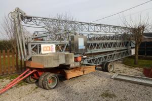 Gru edile usata Benedini B 620