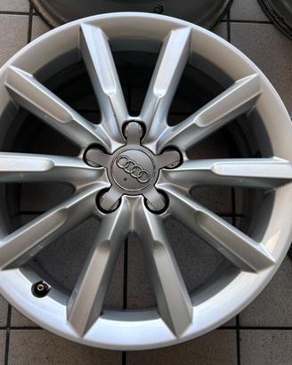 Cerchi in lega 17 originali Audi Q3 Q2